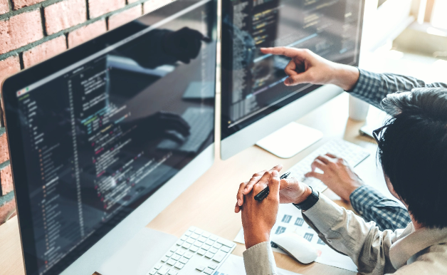 IT エンジニアの業務内容​