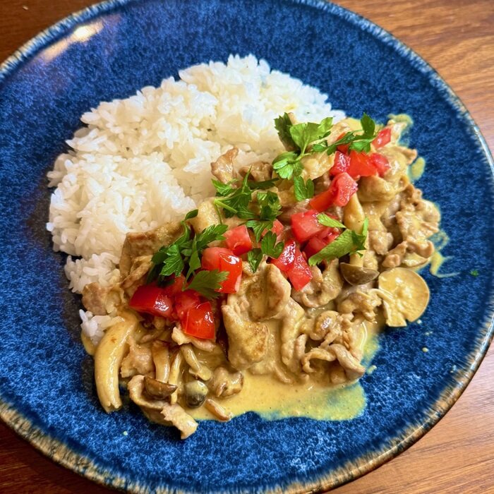 豚のカレークリーム.jpg