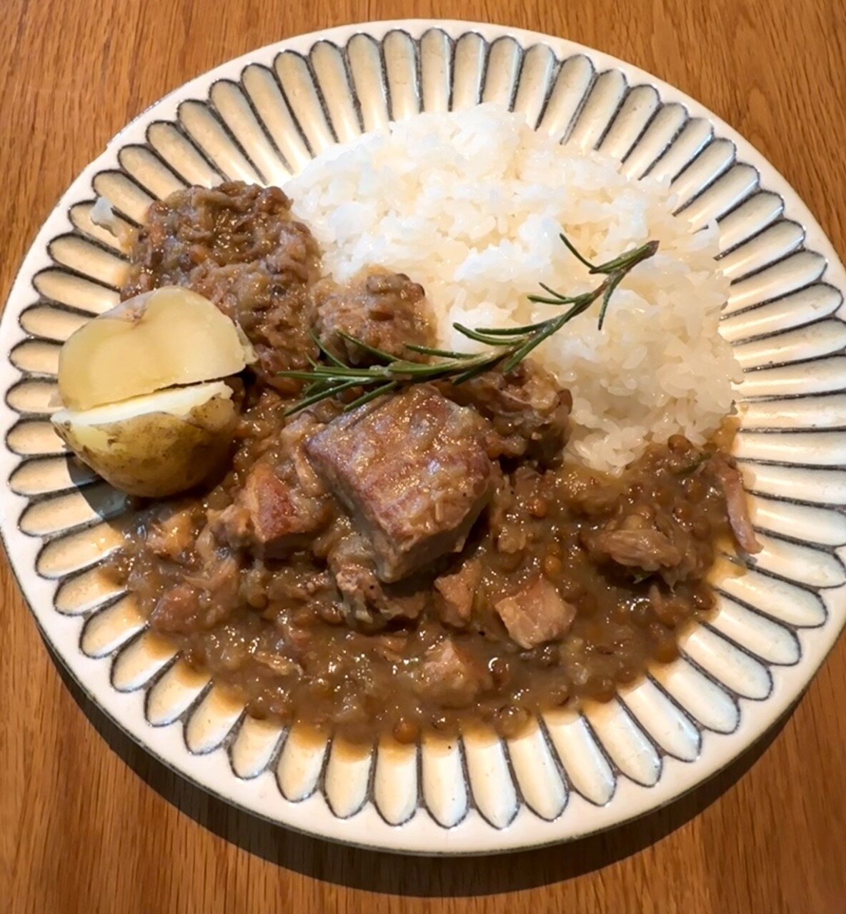 豚肩ロースとレンズ豆の煮込み.jpg